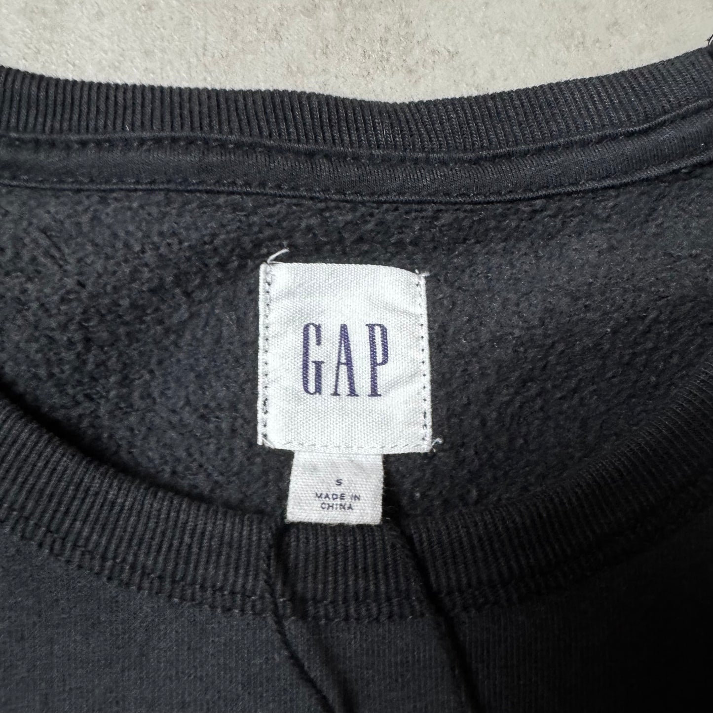 Black GAP Sweatshirt - S