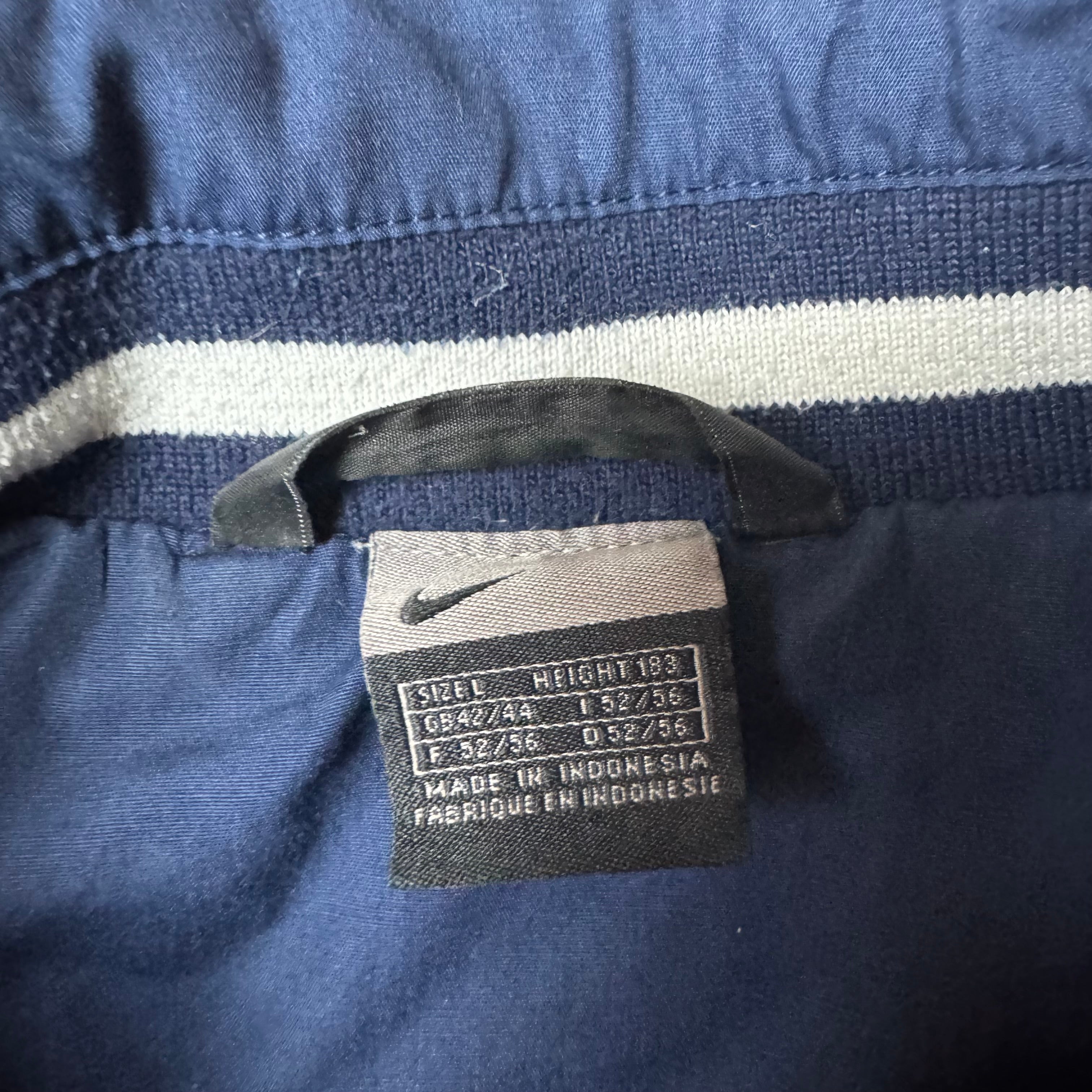 Navy Vintage Nike Windbreaker - L