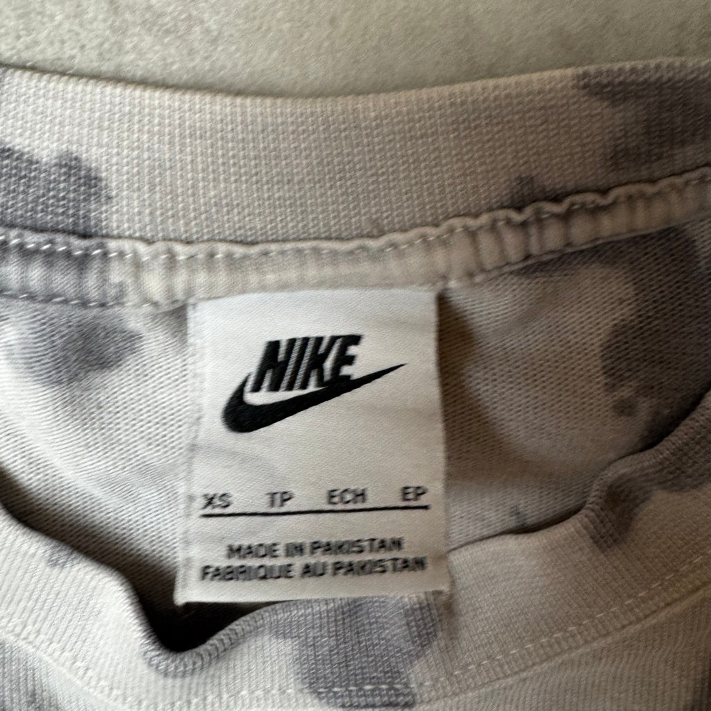 Gray Nike Sweatshirt - XS