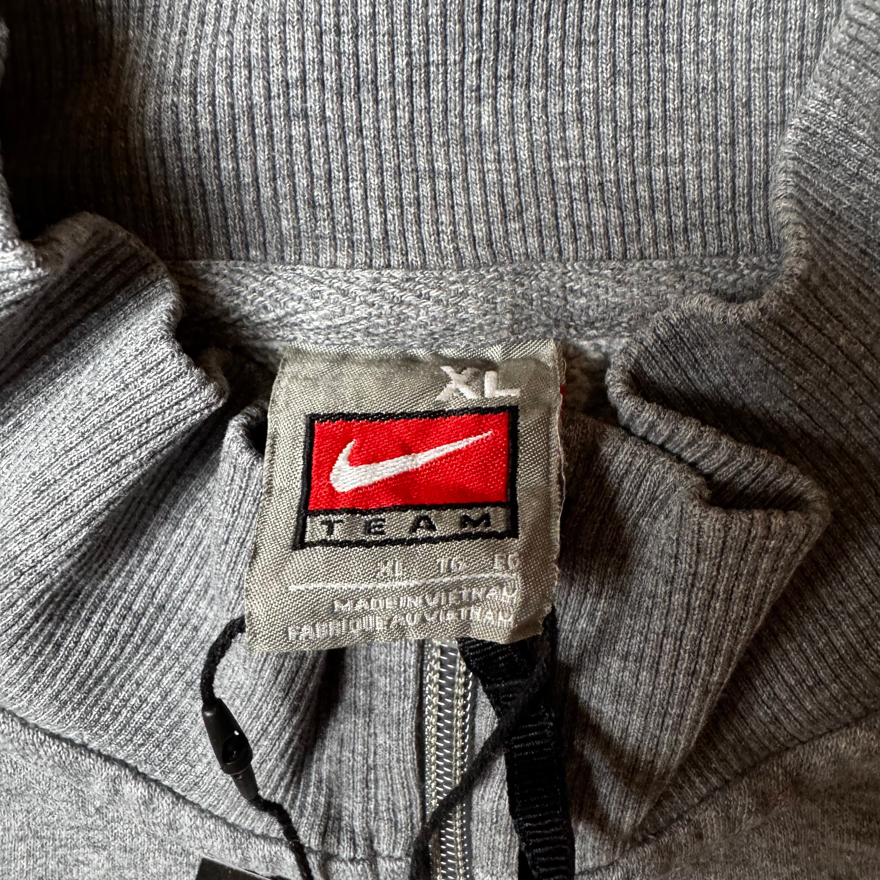 Gray Nike Team Quarter Zip - Size XL