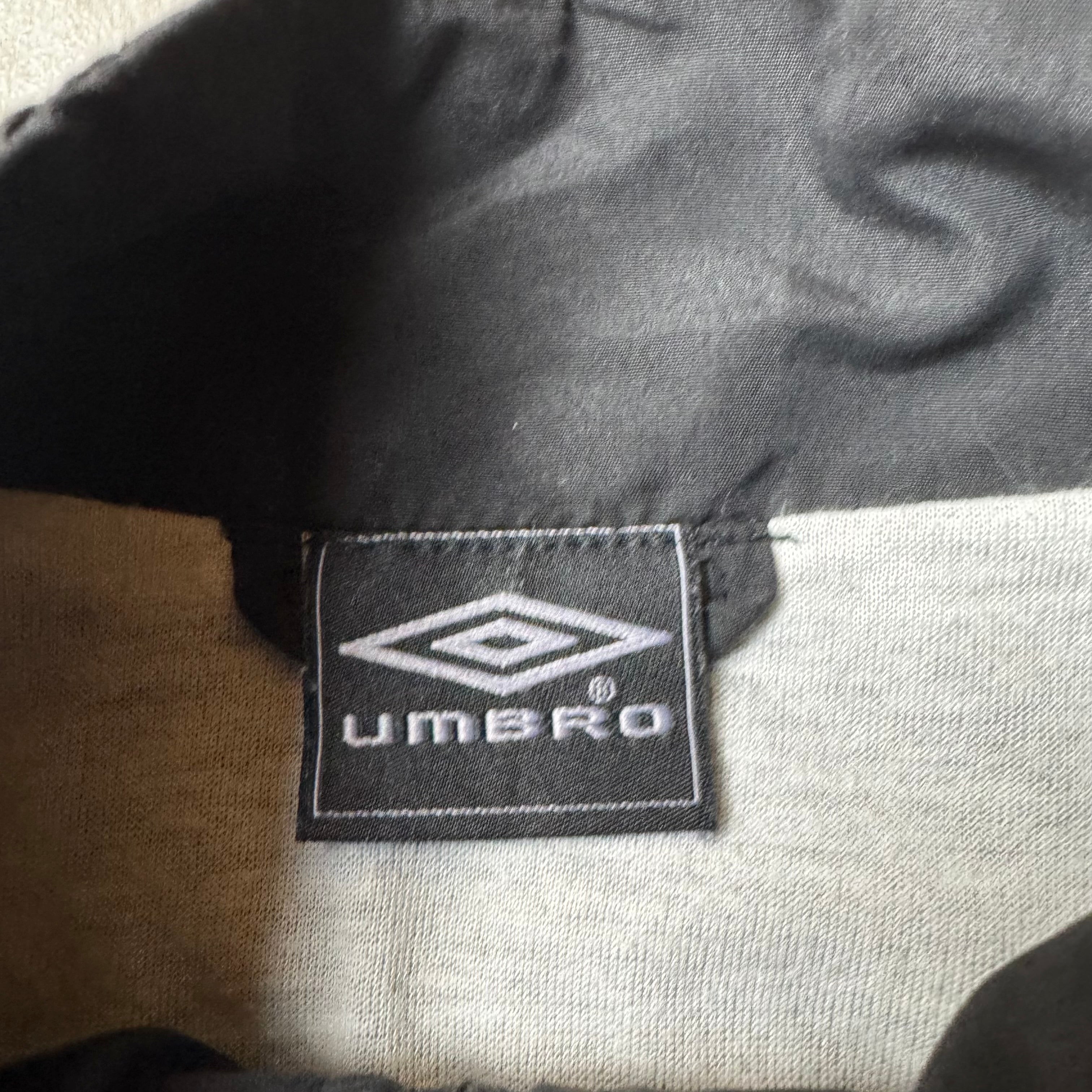 Black Vintage Umbro Windbreaker - 134 cm