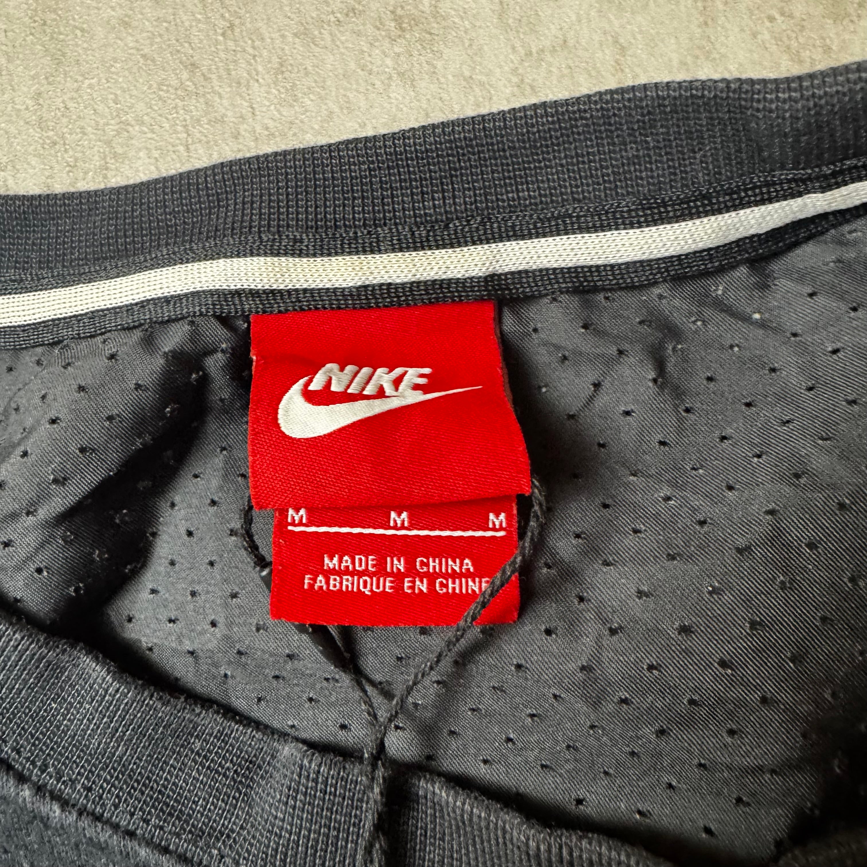 Gray Nike Sweatshirt - M