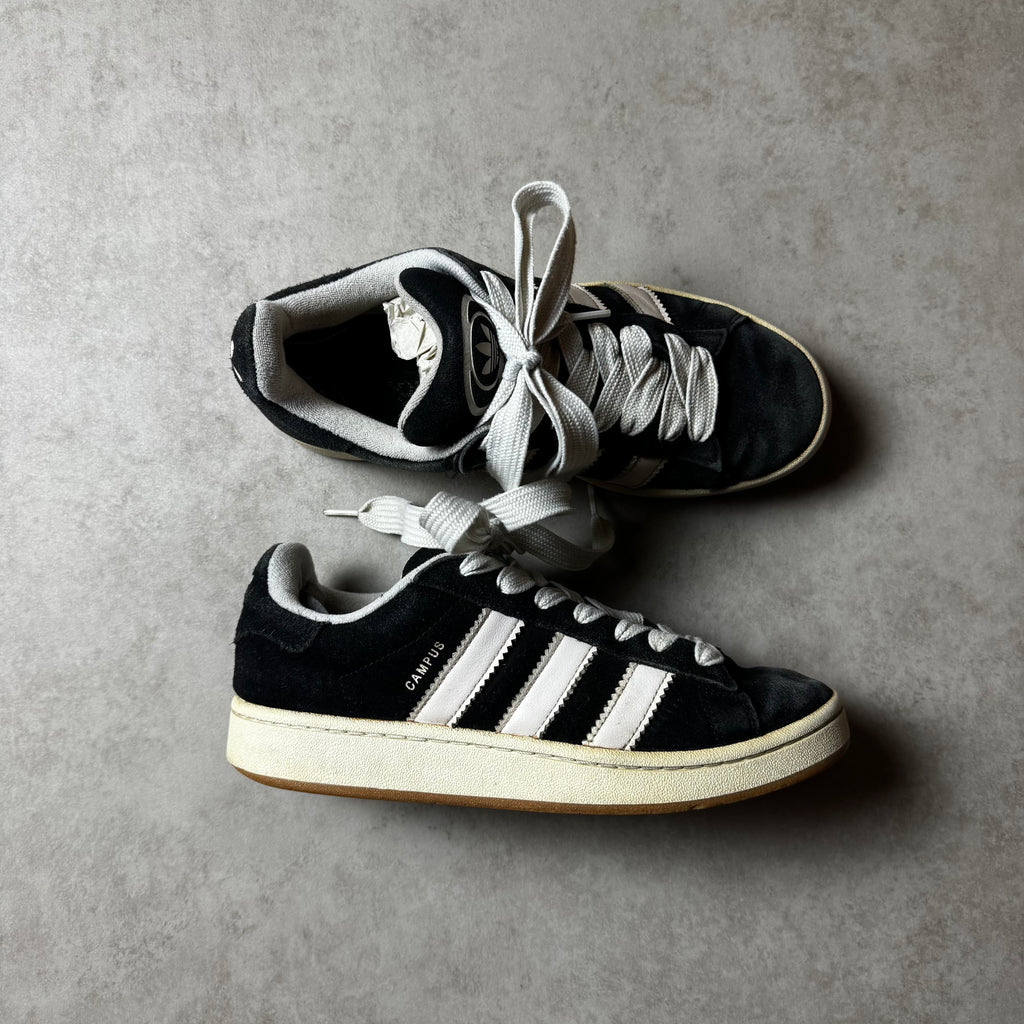 Black Adidas Campus - 40.5