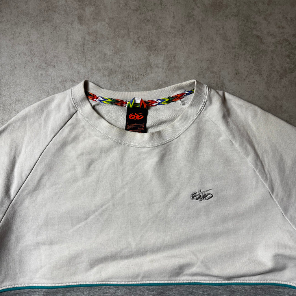 Gray Nike Vintage Sweatshirt - L