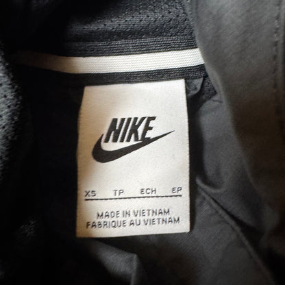 Black Nike Windbreaker - XS
