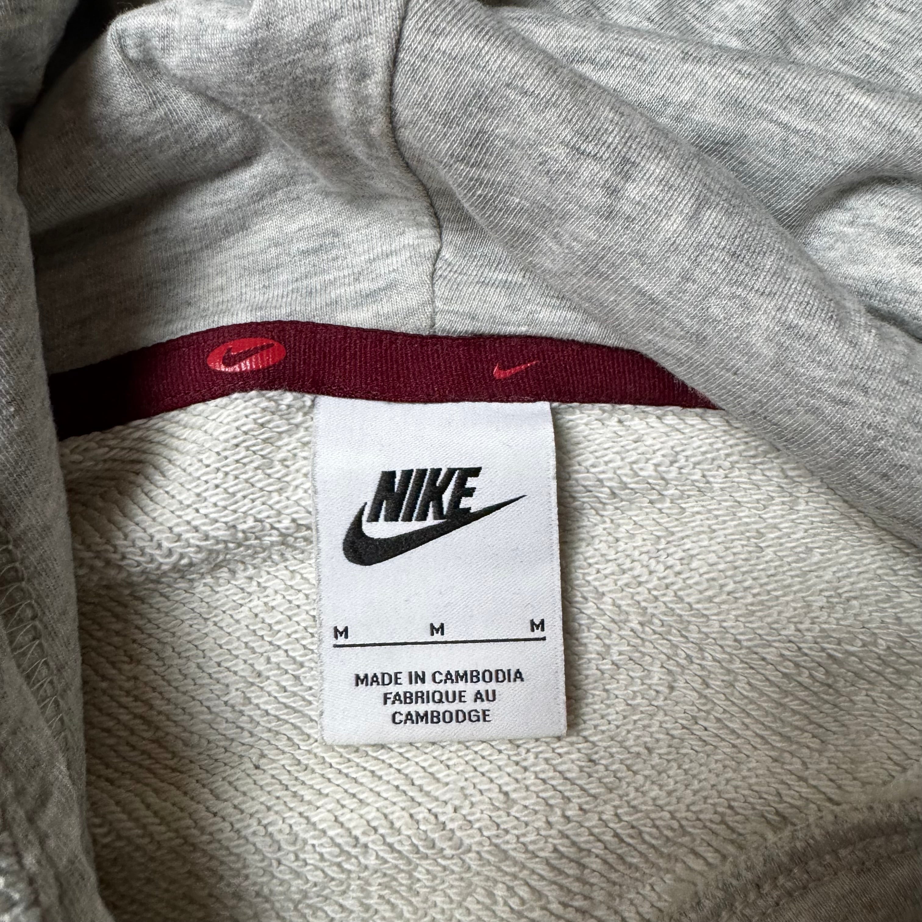 Gray Nike Hoodie - M