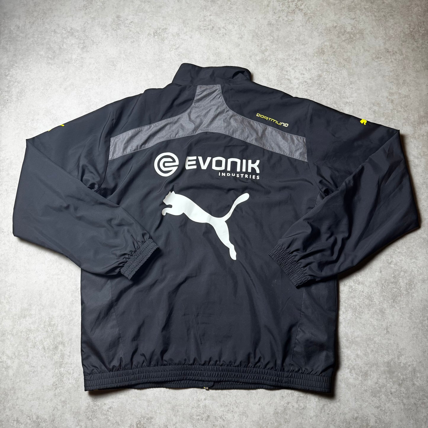 Black Borussia Dortmund Puma Vintage Windbreaker - XL