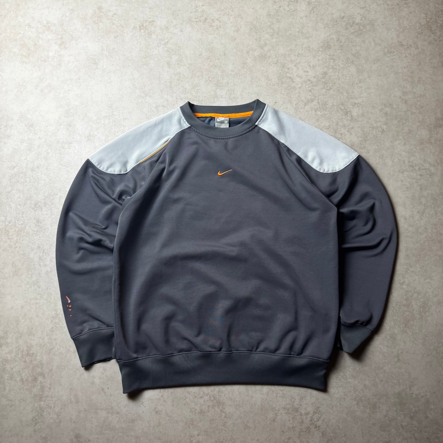 Gray Nike Vintage Sweatshirt - M