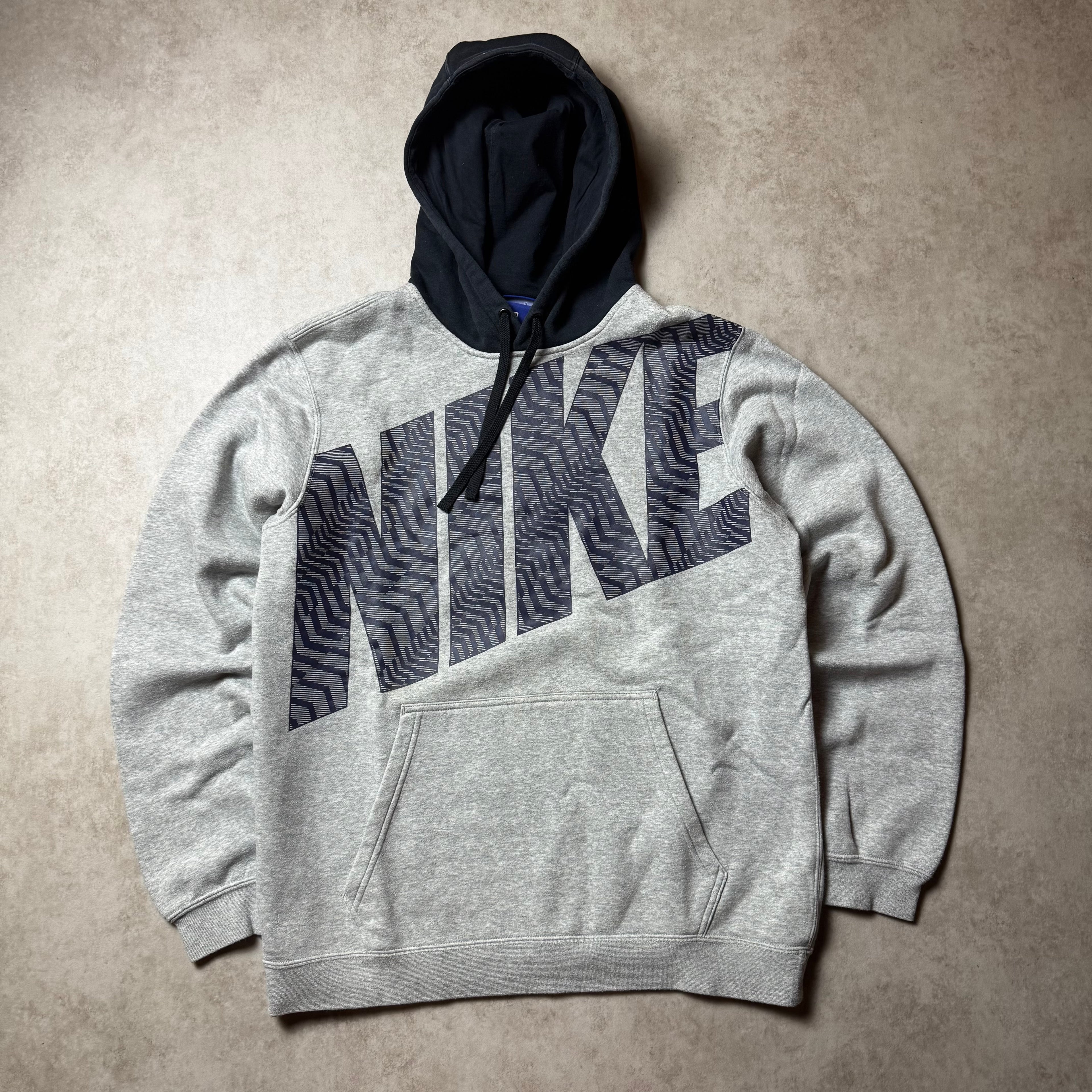 Gray Nike Hoodie - M