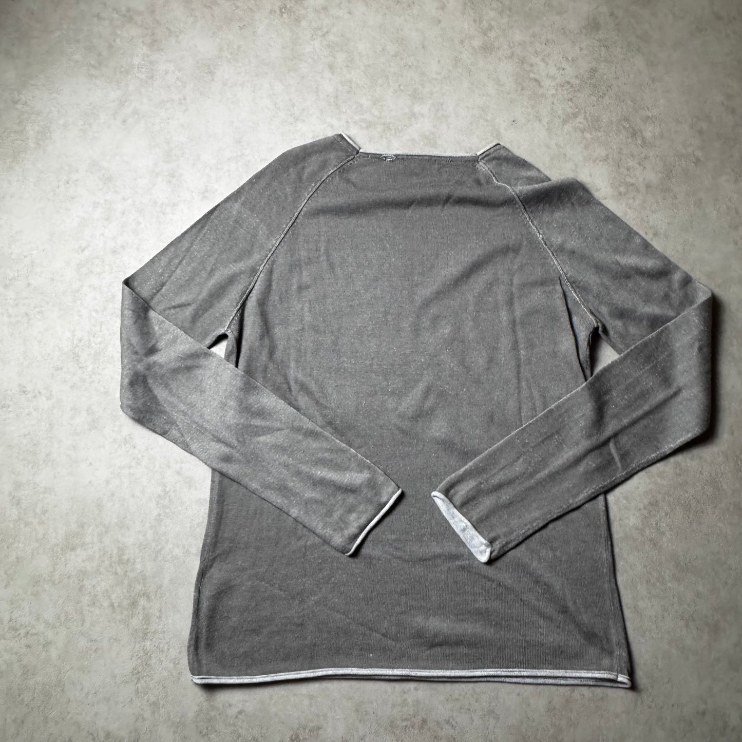 Gray Review Long Sleeve - L