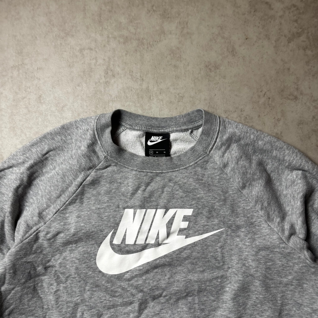 Gray Nike Sweatshirt - M (S)