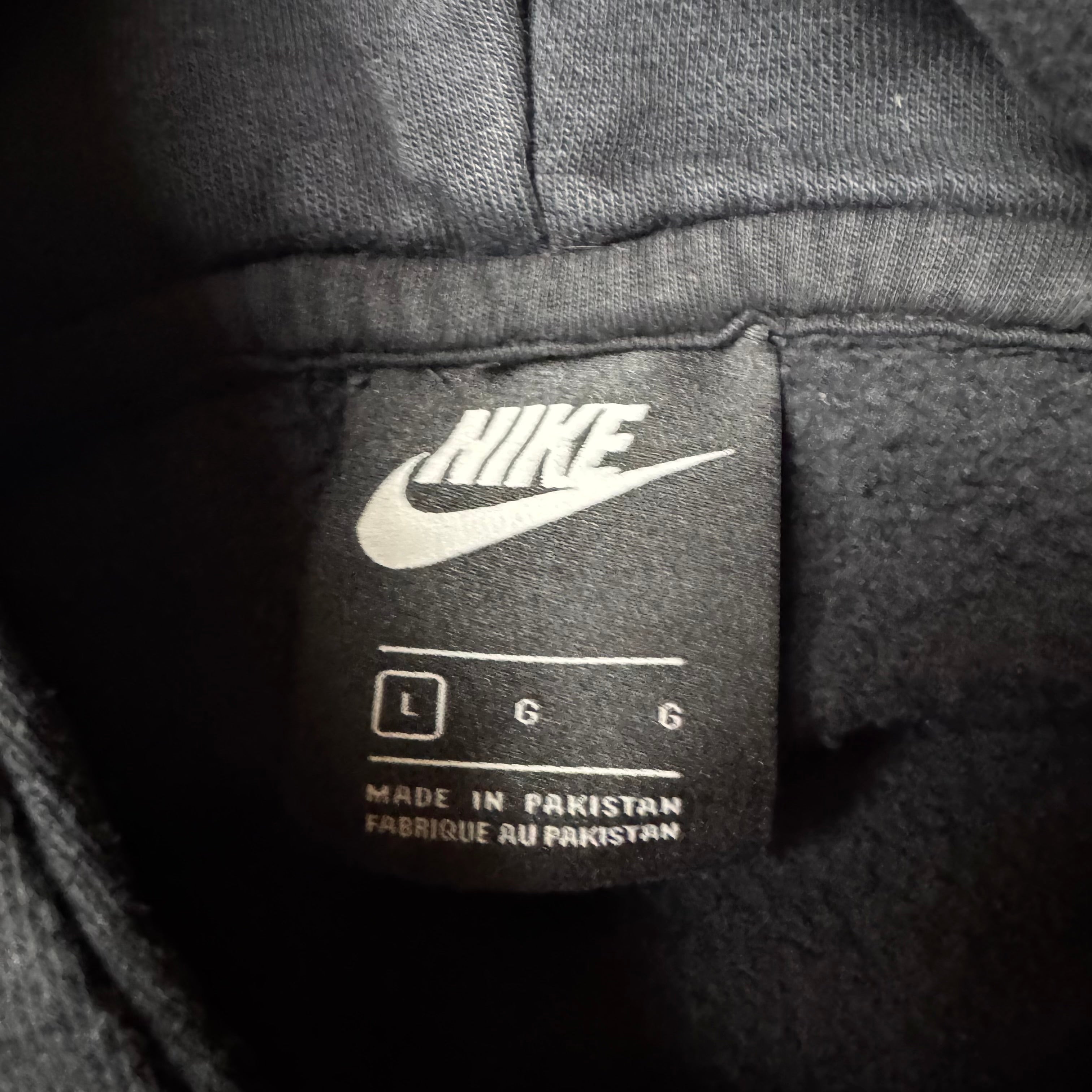 Black Boxy Nike Hoodie - L