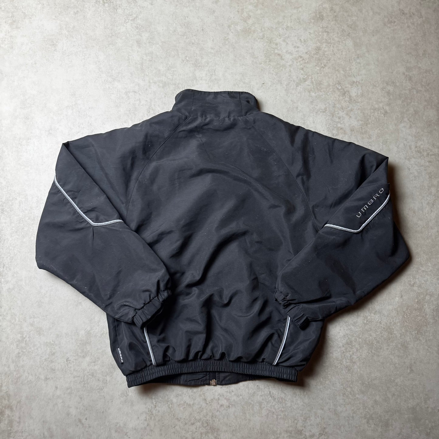 Black Vintage Umbro Windbreaker - 134 cm