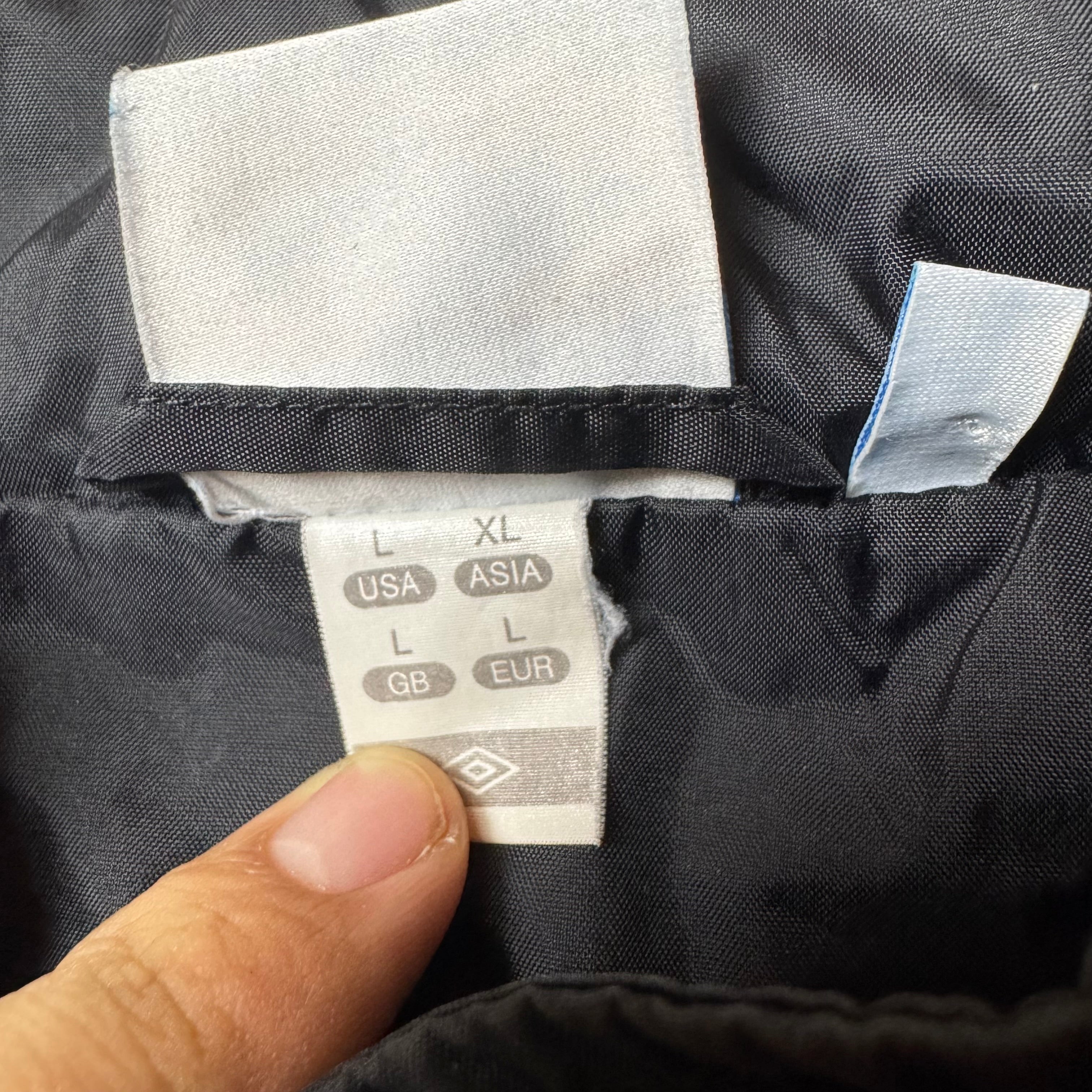 Black Vintage Umbro Windbreaker - L