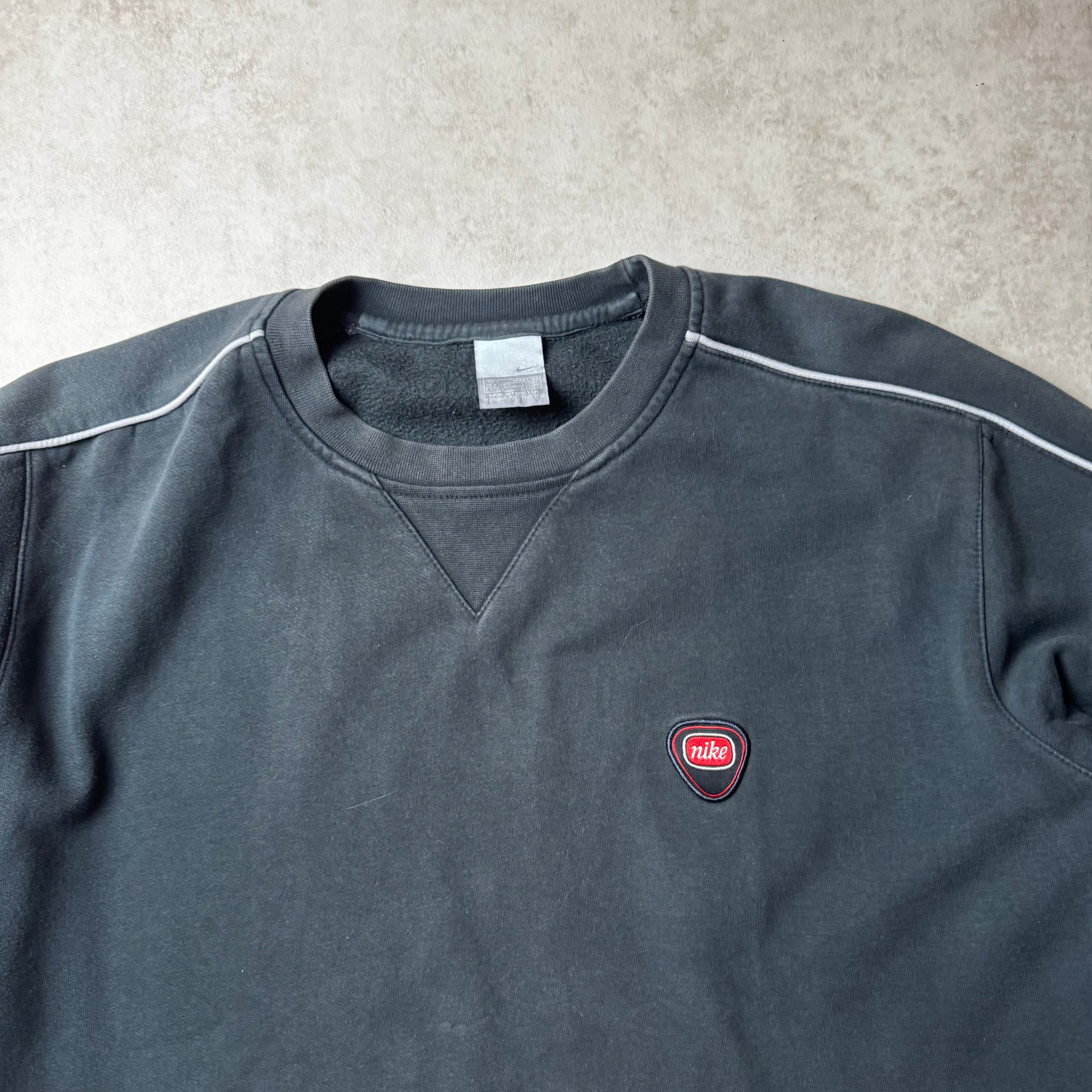 Dark Gray Nike Vintage Sweatshirt - L