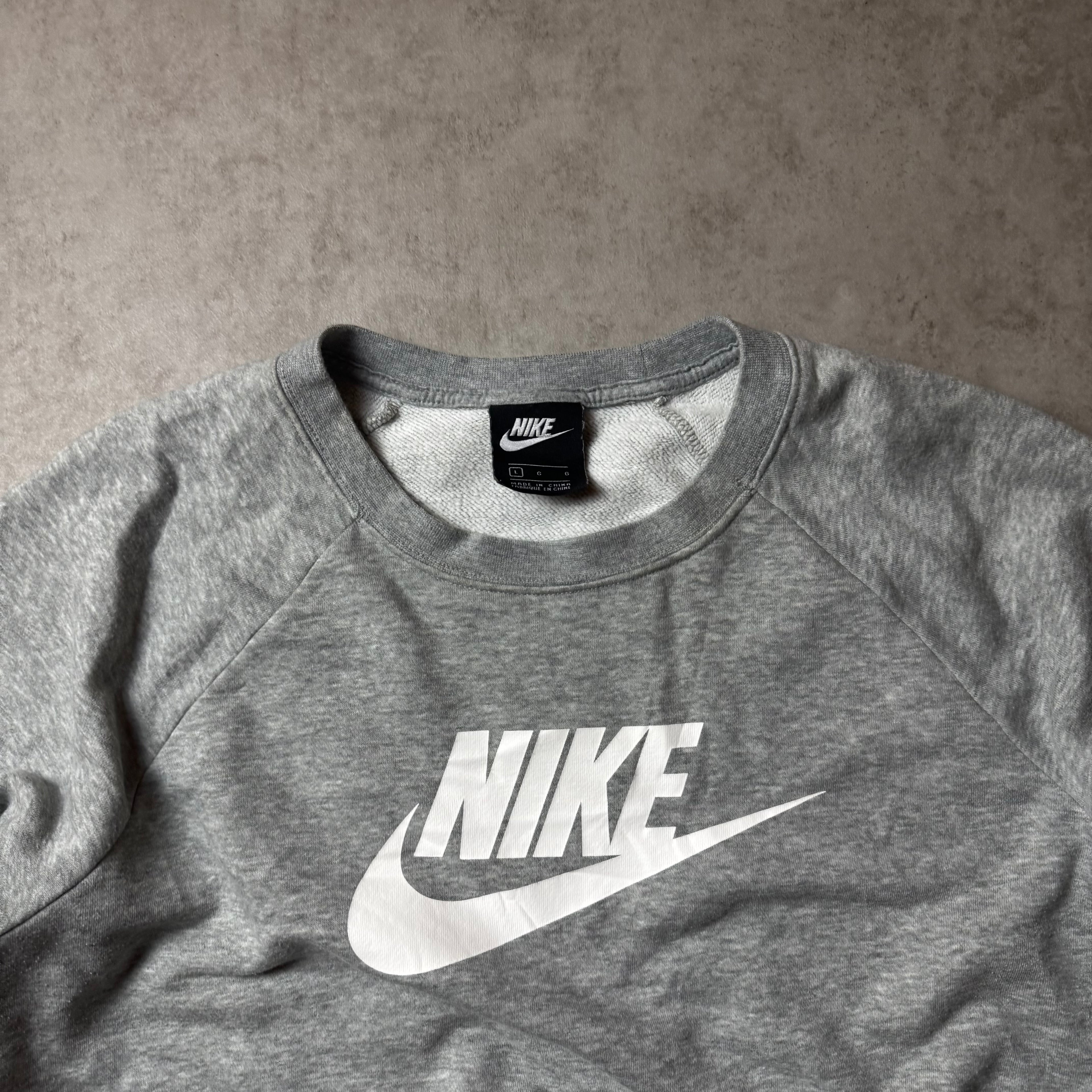 Gray Nike Sweatshirt - L