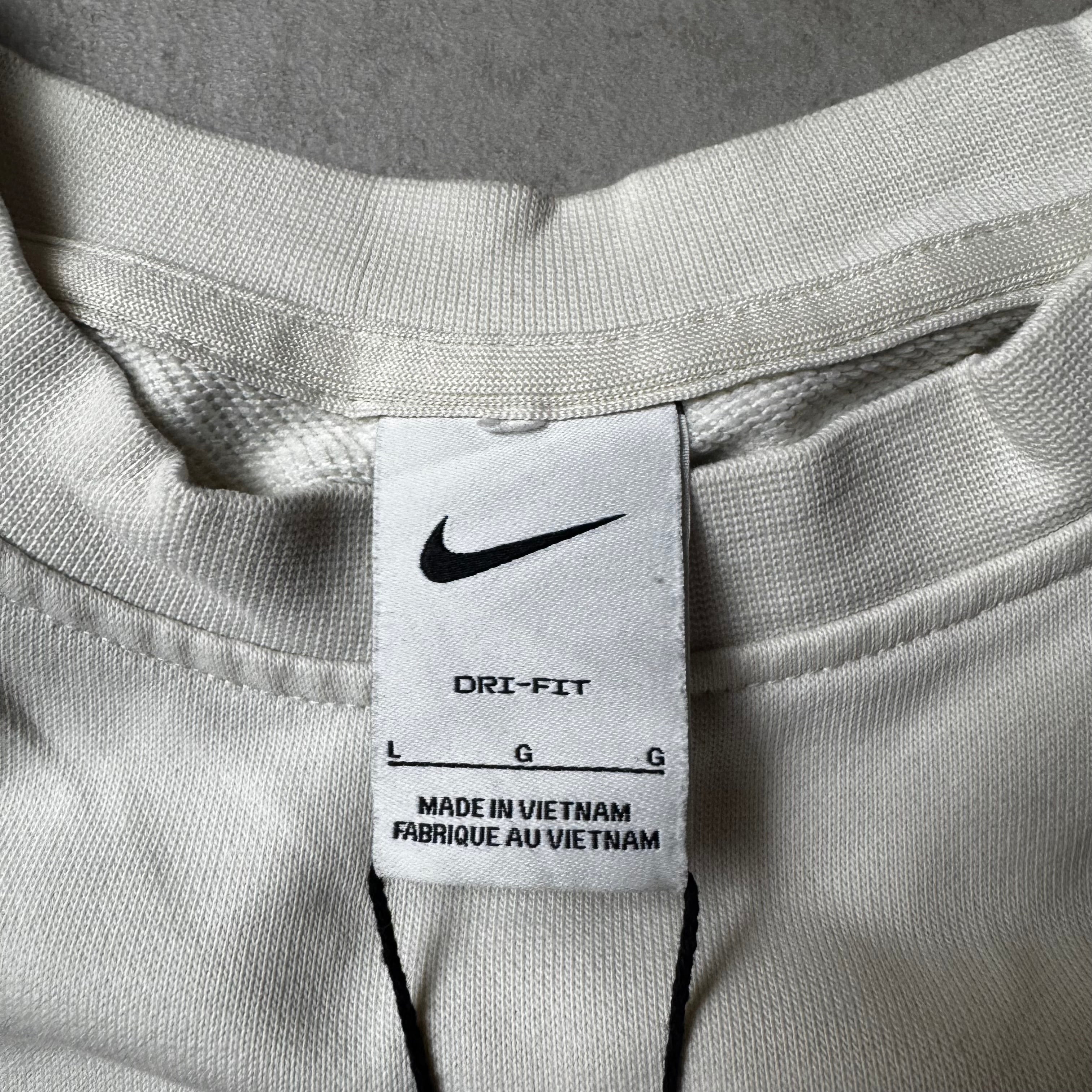 White Nike Sweatshirt - L wmns