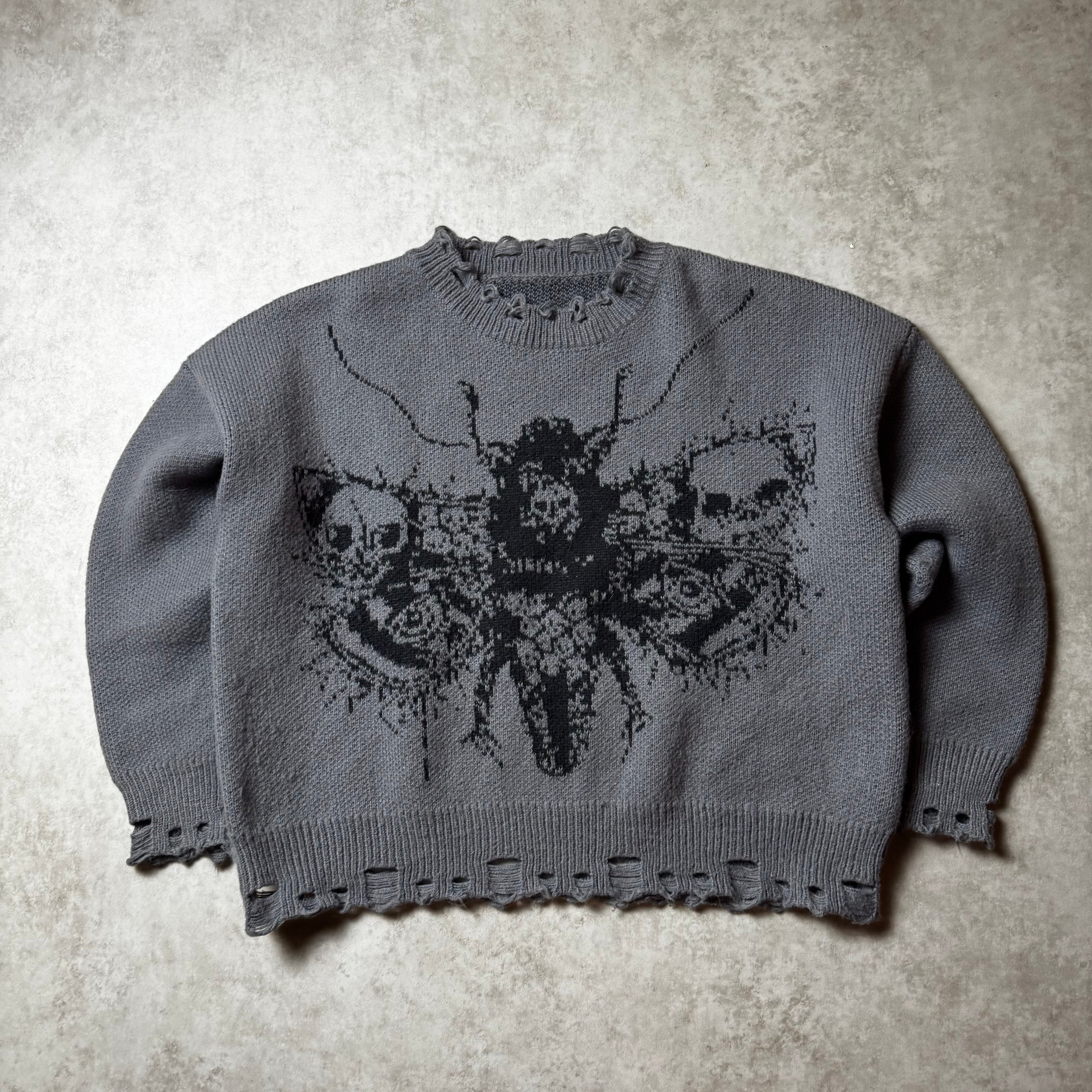 Gray Vintage Distressed Graphic Sweater - M