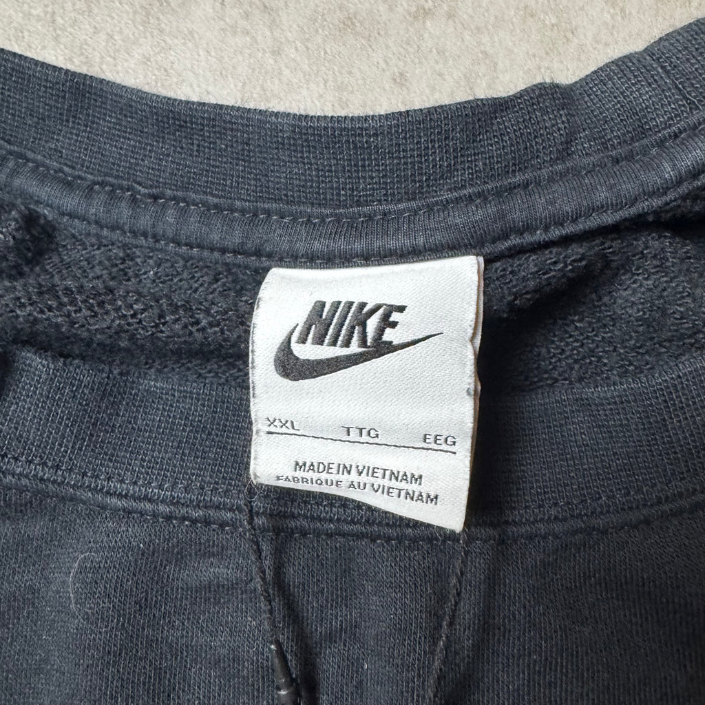 Black Nike Cropped Sweatshirt - XXL