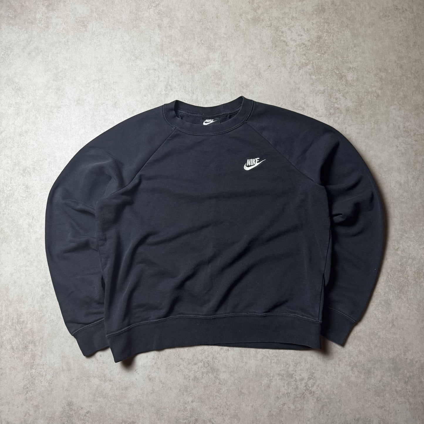 Black Nike Cropped Sweatshirt - M