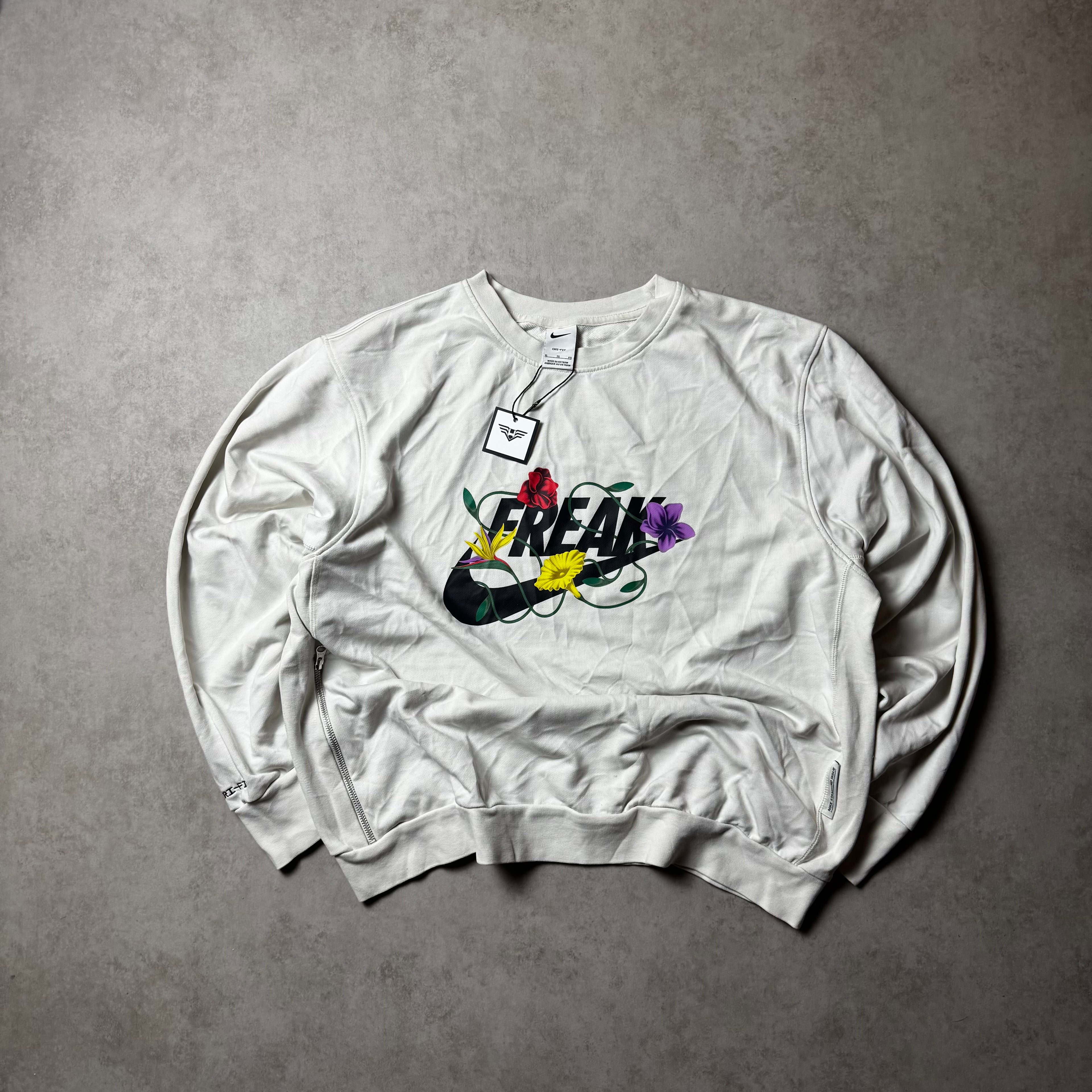 White Nike Sweatshirt - XL