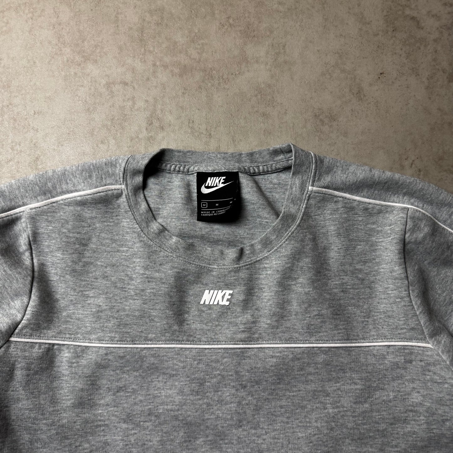 Gray Nike Sweatshirt - M