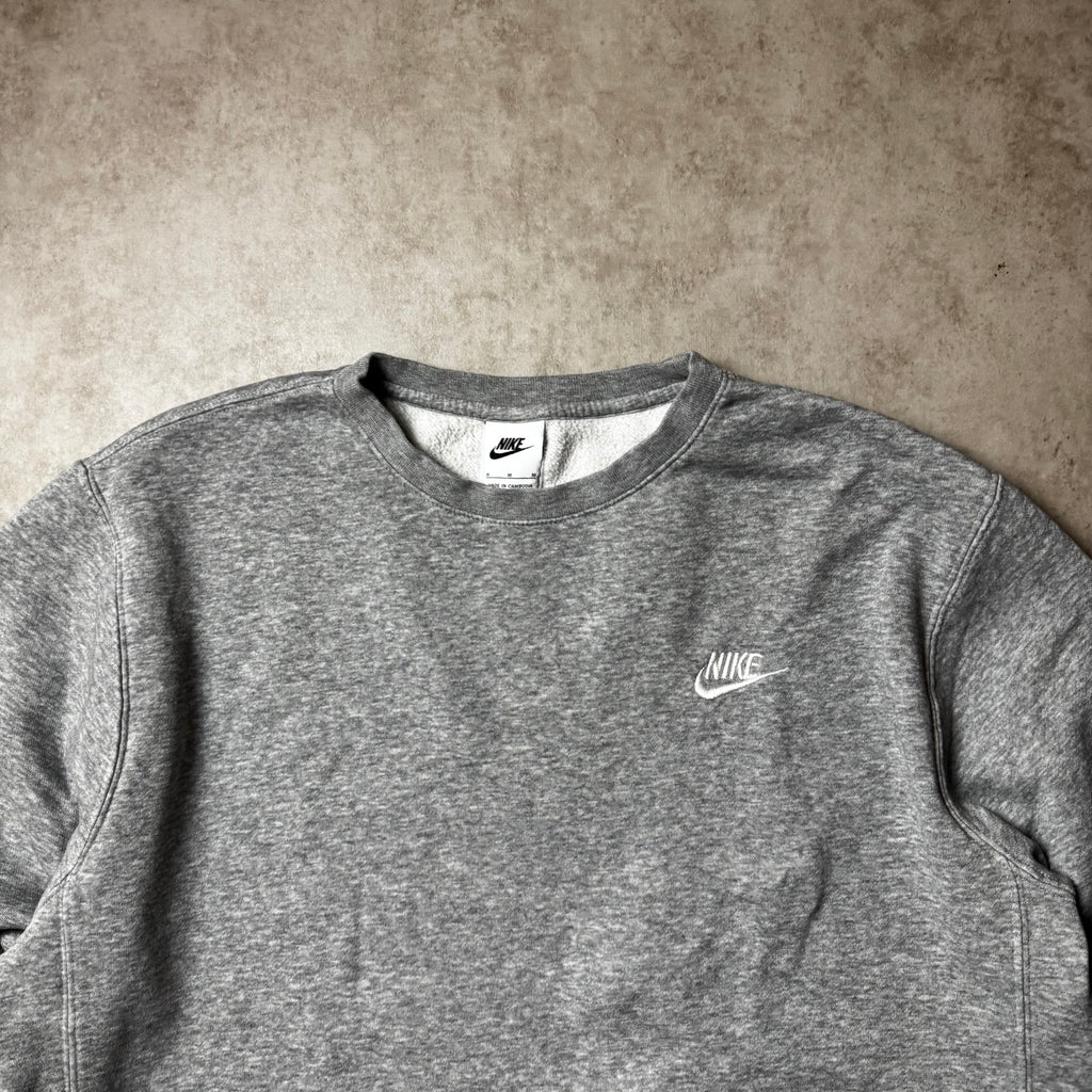 Gray Nike Sweatshirt - M
